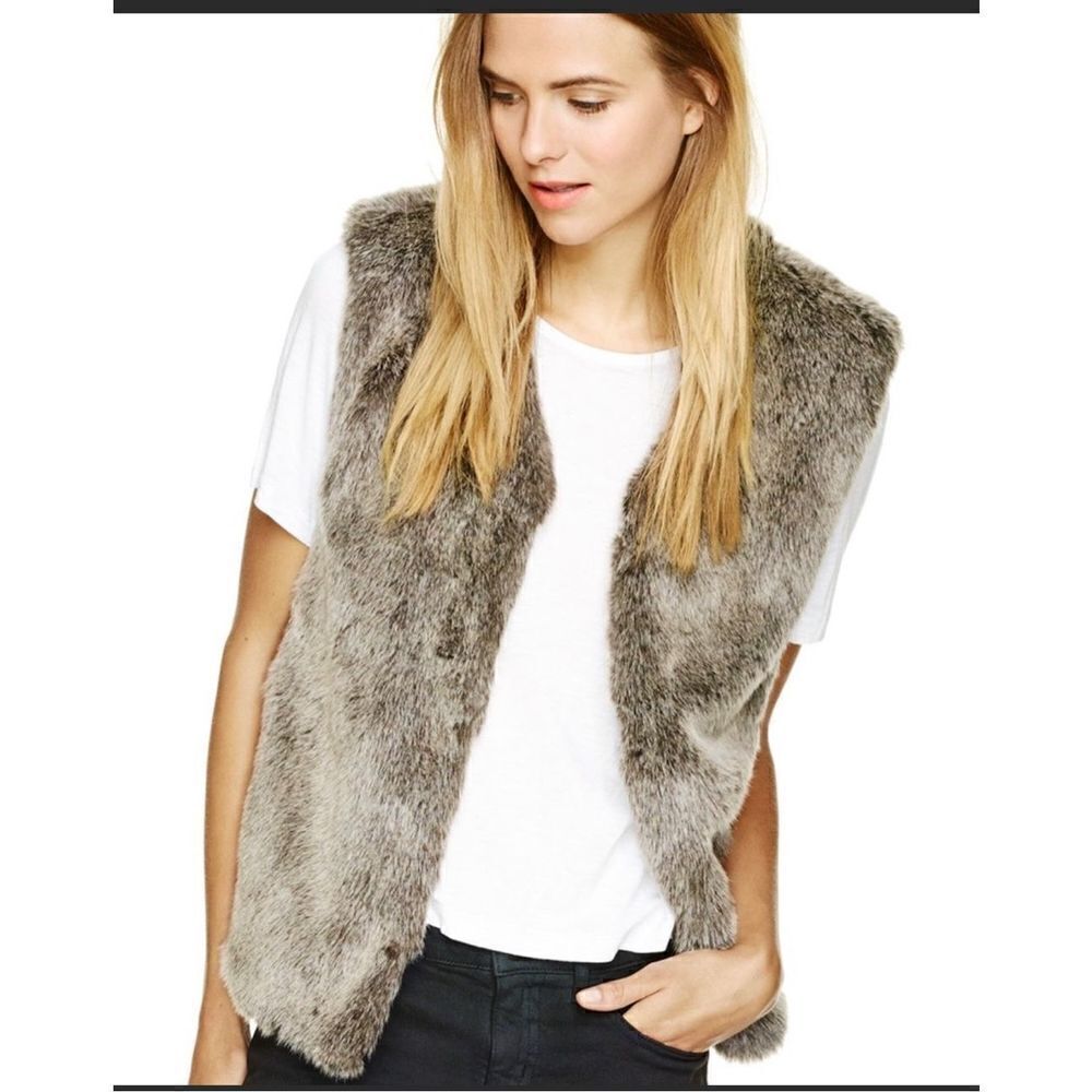 Aritzia Talulu Park Slopes Faux Fur Vest Women's size small